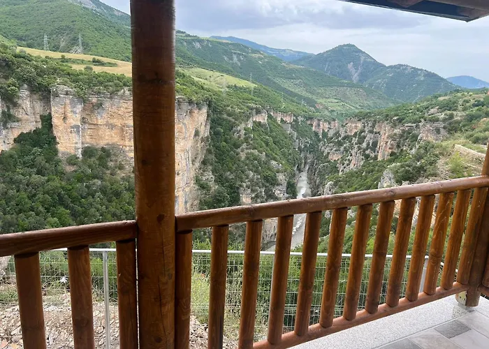 Guest House Bracaj