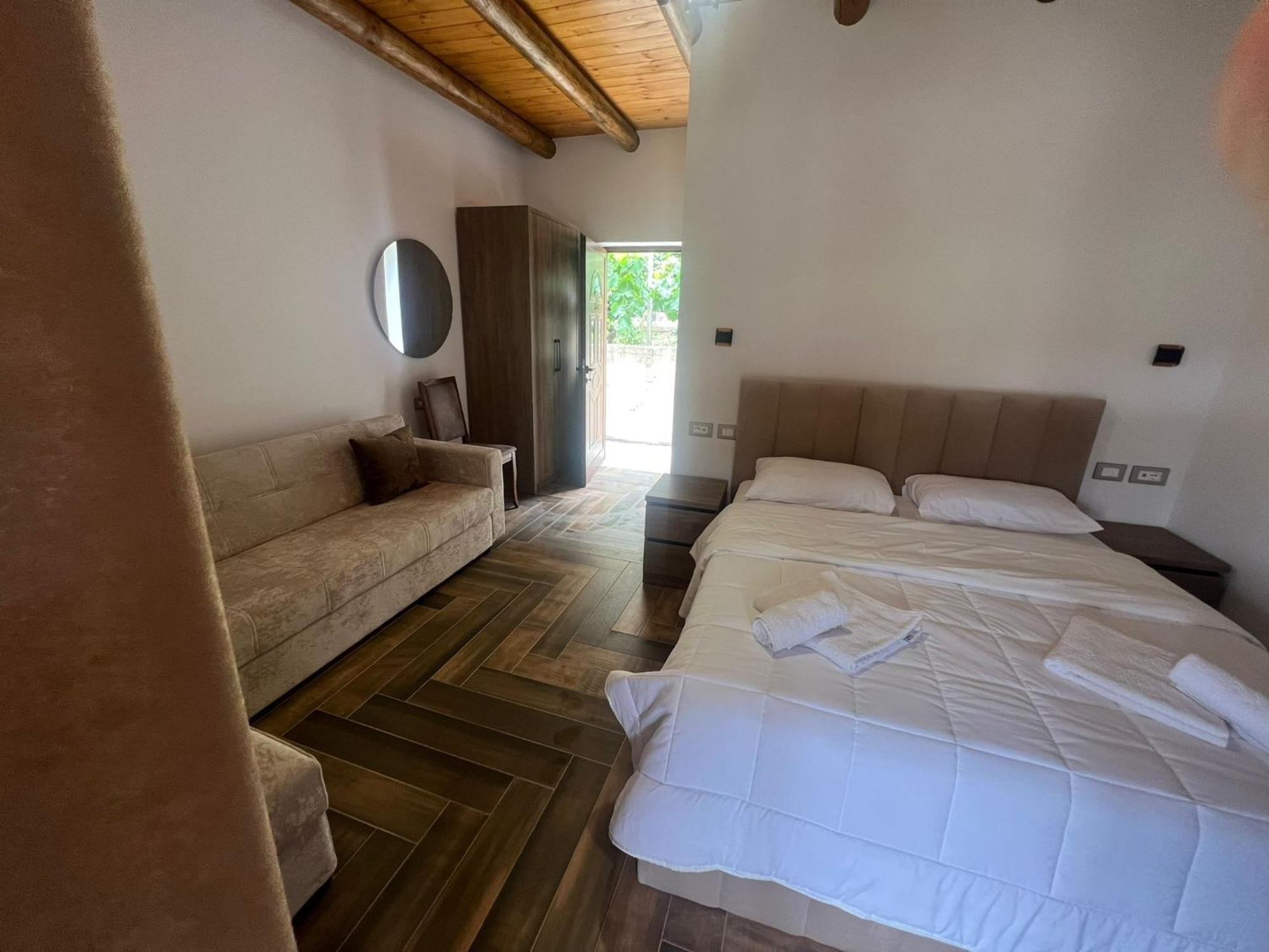 Guest house Bracaj