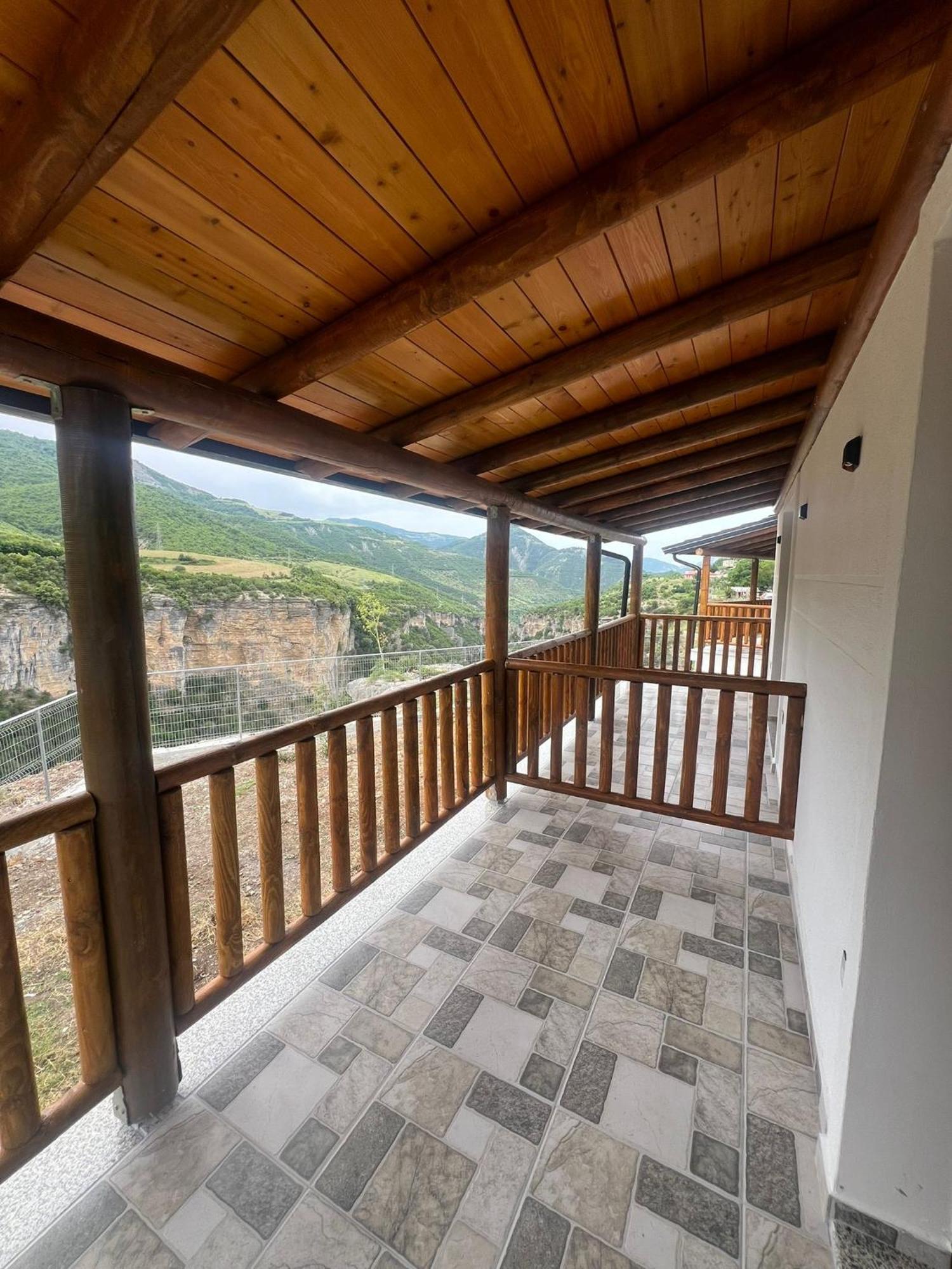 Guest house Bracaj Corovode